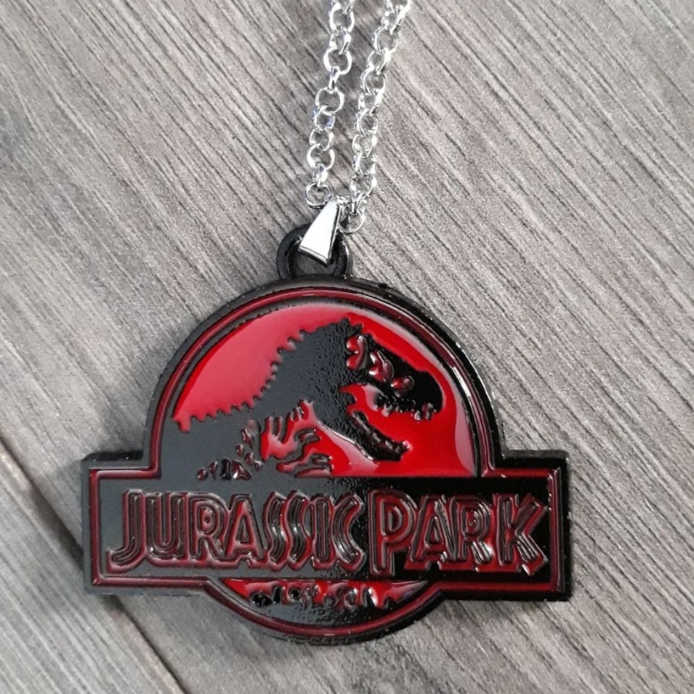 NEW JURASSIC PARK NECKLACE RETRO STYLE
